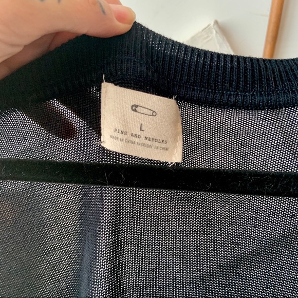 Blue to gray hombre sweater Pins & Needles lg $16 - Picture 5 of 8